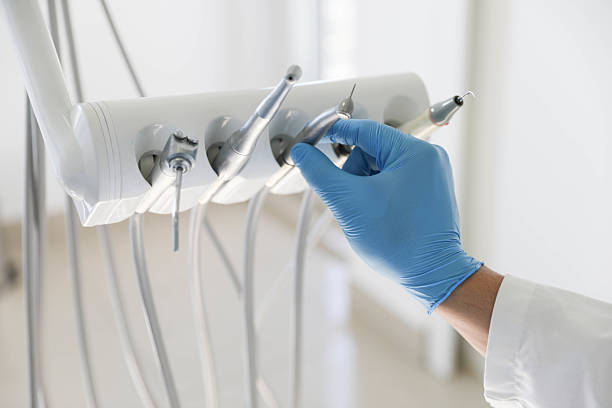 Professional Emergency Dentist technician working in Pleasant Hills, PA